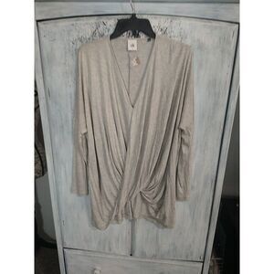 Cabi Loganlook V-neck Long Sleeve Top Sm Gray Boho Cozy